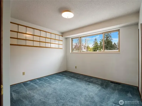 16526 116th Place SE Renton WA 98058