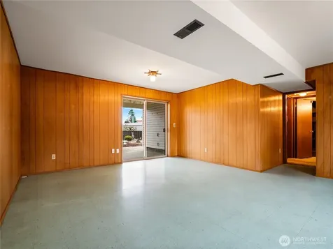 16526 116th Place SE Renton WA 98058