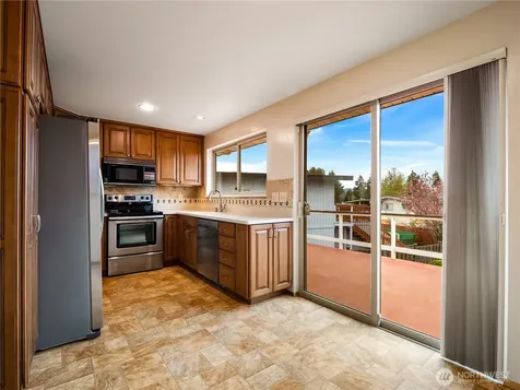 16526 116th Place SE Renton WA 98058