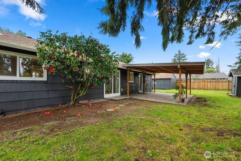 8408 Dalton Drive SW Lakewood WA 98498