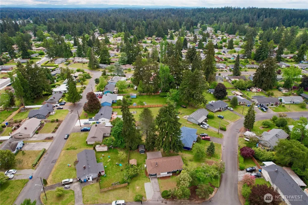 8408 Dalton Drive SW Lakewood WA 98498