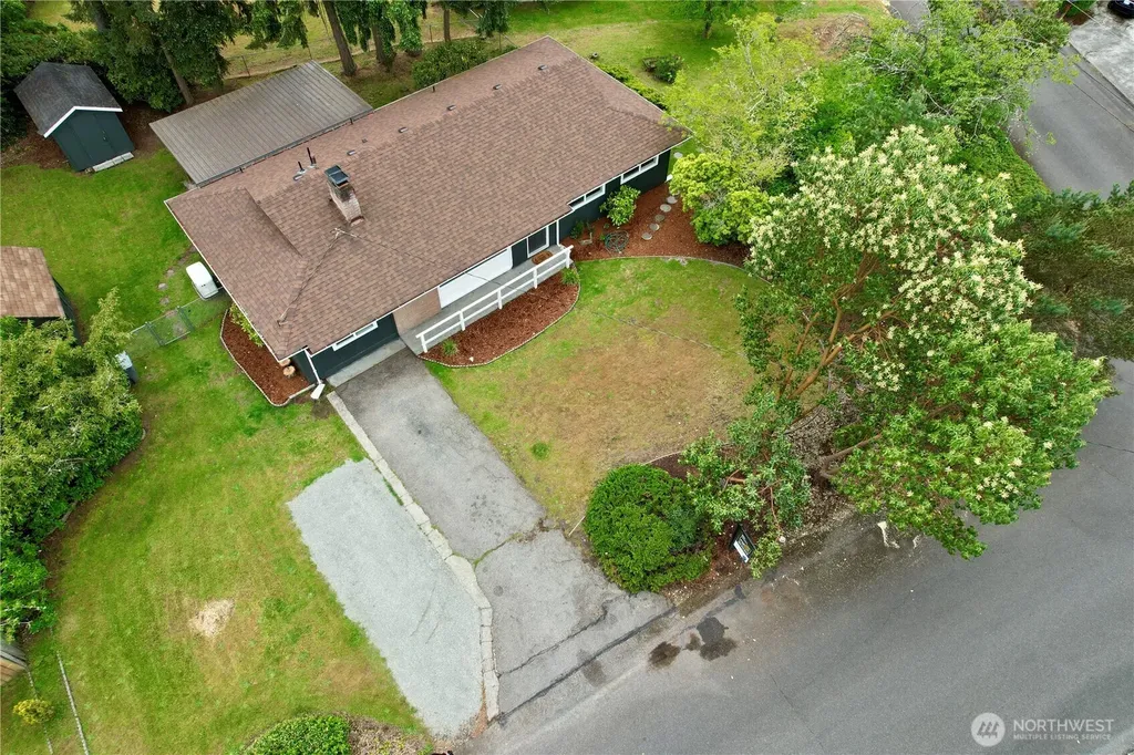 8408 Dalton Drive SW Lakewood WA 98498
