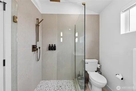 8647 18th Avenue SW Seattle WA 98106