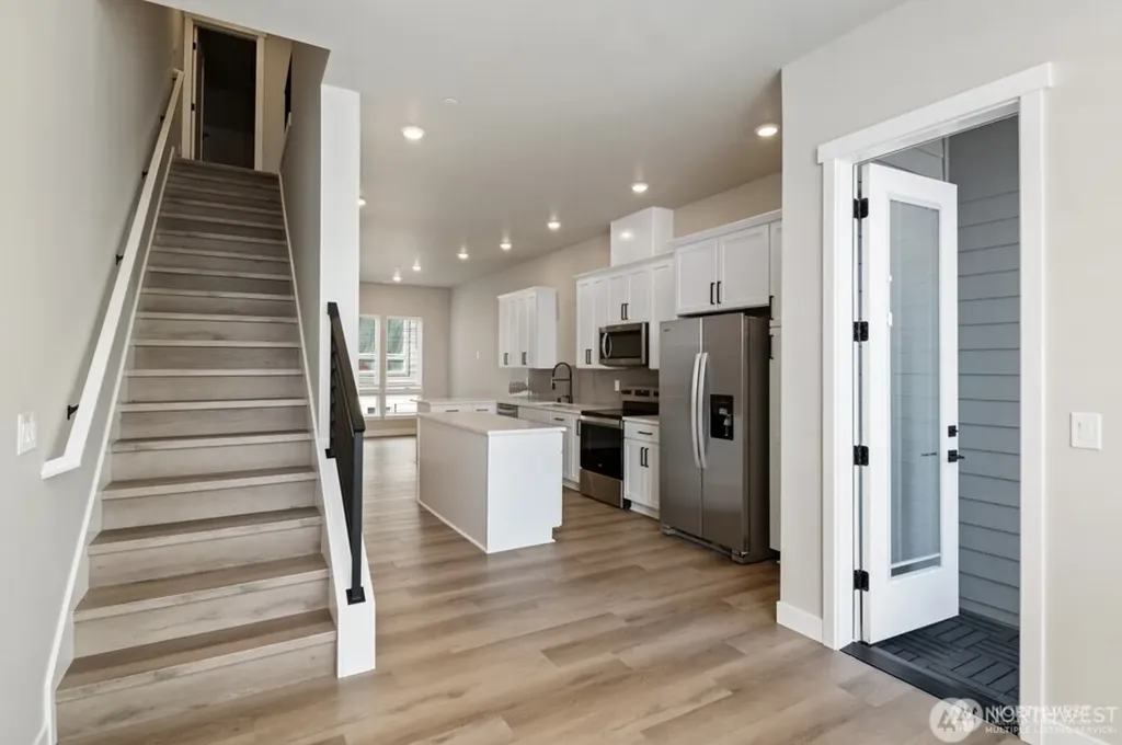 6611 S 128th Street Seattle WA 98178