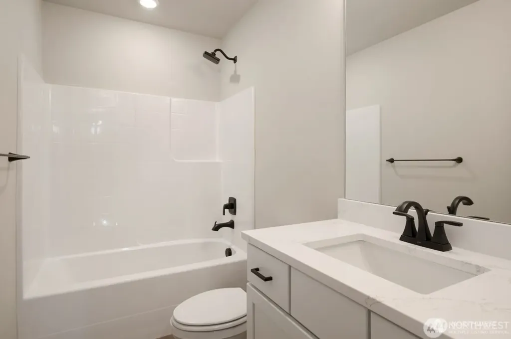6611 S 128th Street Seattle WA 98178