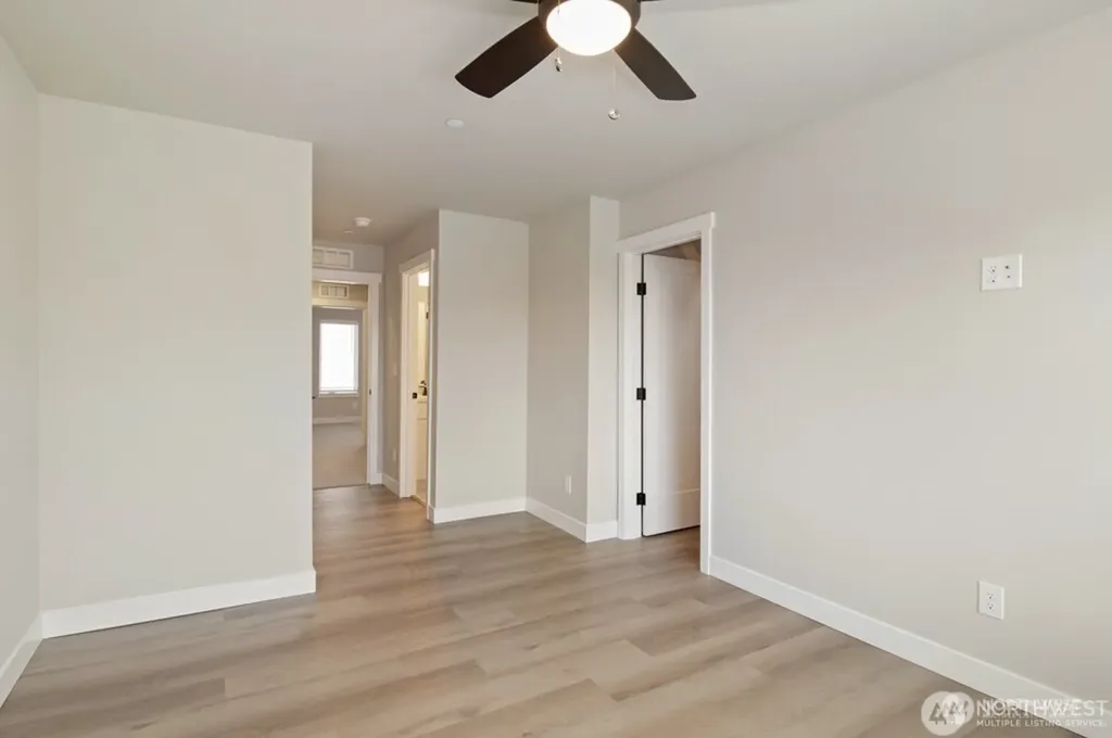 6611 S 128th Street Seattle WA 98178