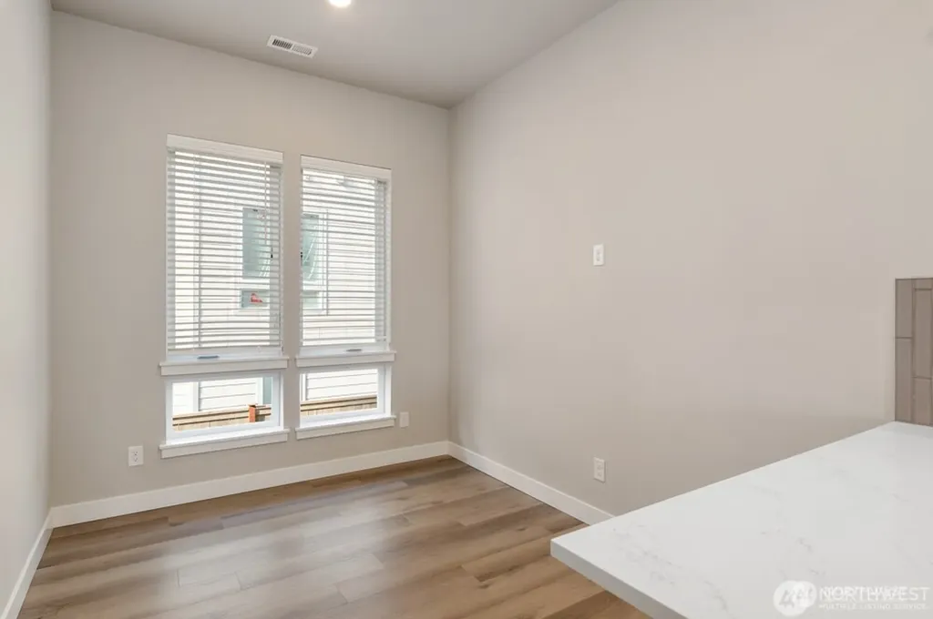 6611 S 128th Street Seattle WA 98178