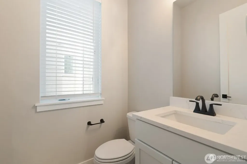 6611 S 128th Street Seattle WA 98178