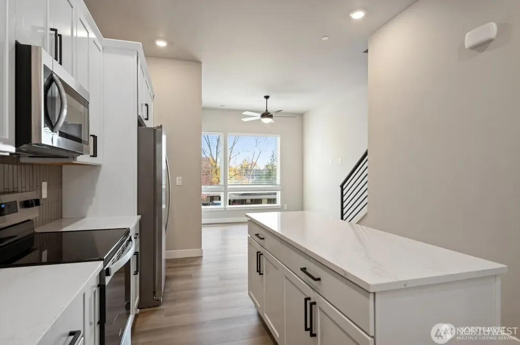 6611 S 128th Street Seattle WA 98178
