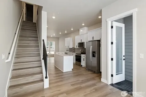 6611 S 128th Street Seattle WA 98178