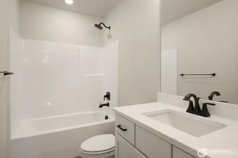 6611 S 128th Street Seattle WA 98178