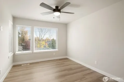 6611 S 128th Street Seattle WA 98178