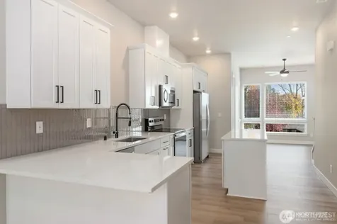 6611 S 128th Street Seattle WA 98178
