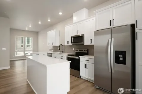 6611 S 128th Street Seattle WA 98178