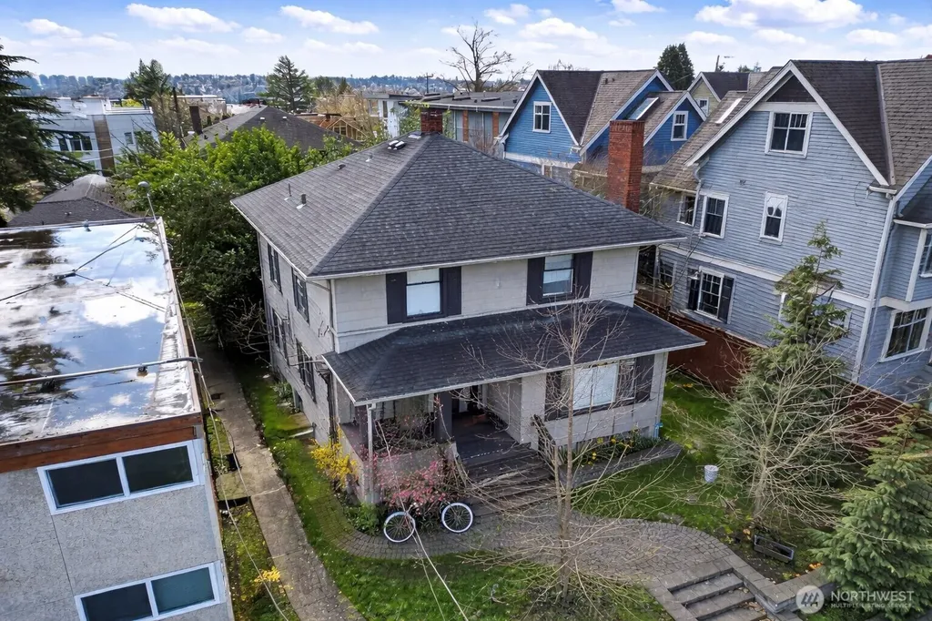 807 49th Street Seattle WA 98103
