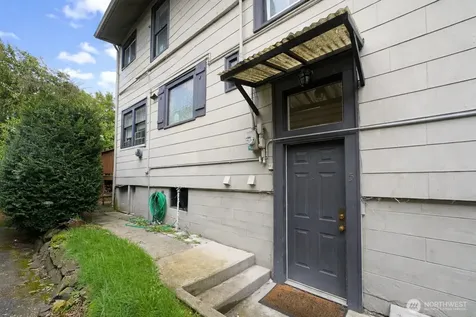 807 49th Street Seattle WA 98103