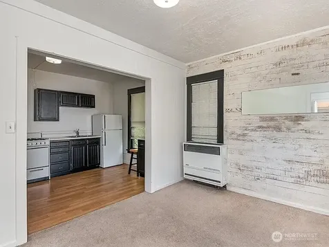 807 49th Street Seattle WA 98103