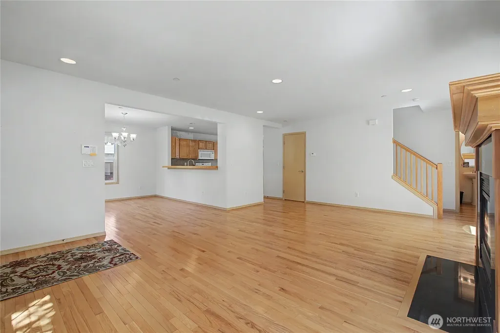 1242 Griggs Dupont WA 98327