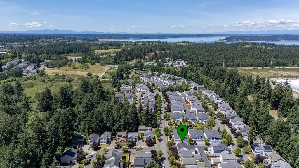 1242 Griggs Dupont WA 98327