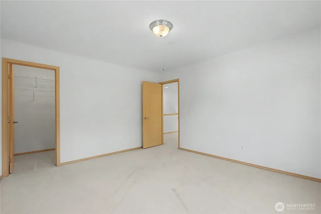 1242 Griggs Dupont WA 98327