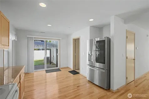1242 Griggs Street Dupont WA 98327