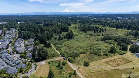 1242 Griggs Street Dupont WA 98327