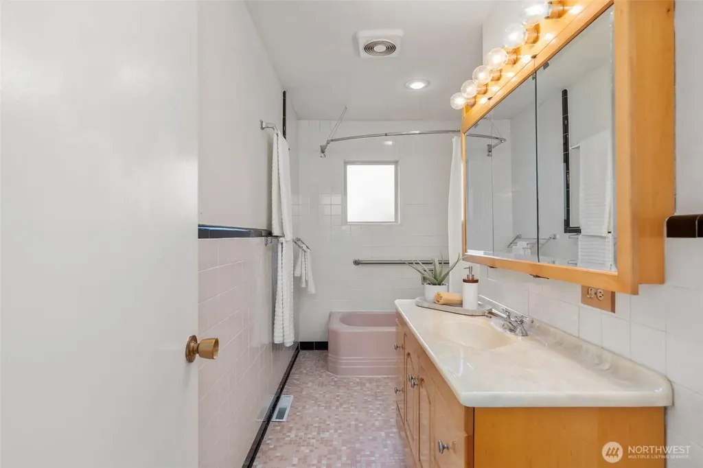 2730 Gise Street Port Townsend WA 98368