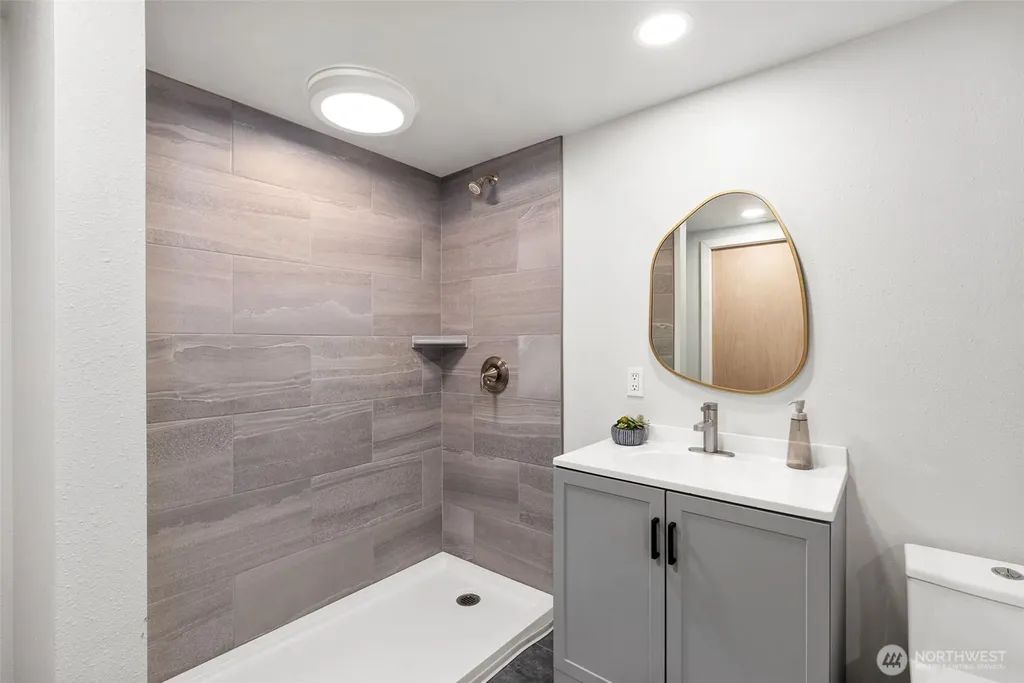 2730 Gise Street Port Townsend WA 98368