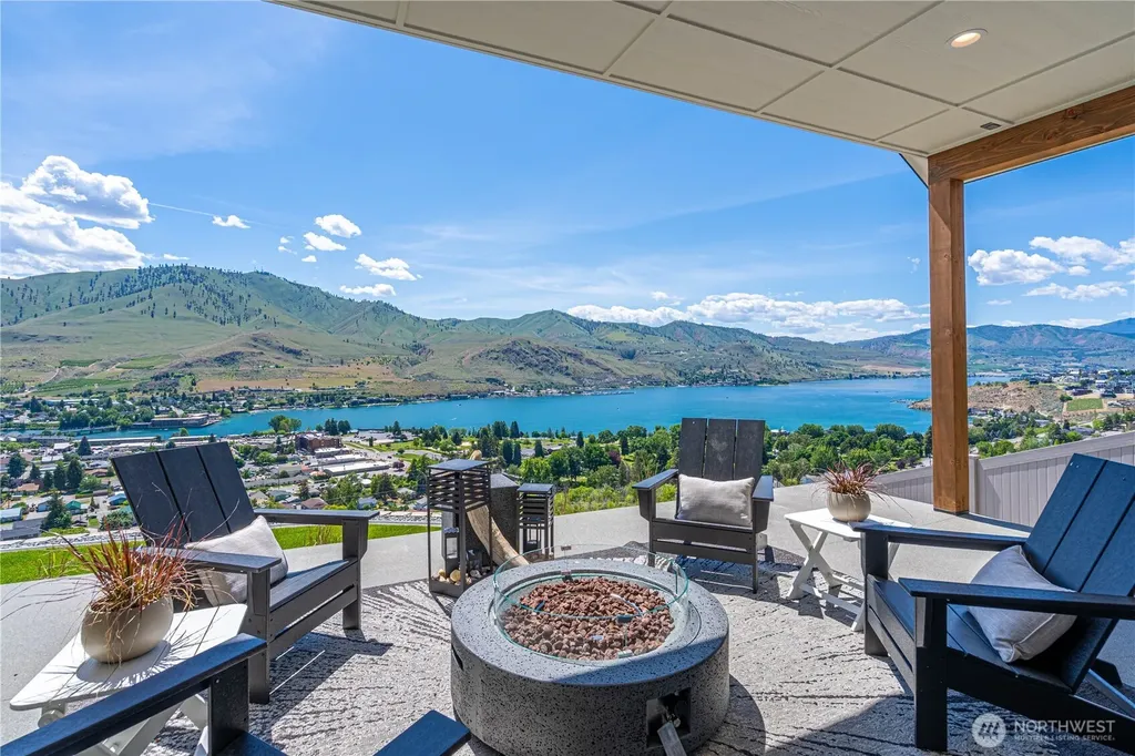 548 Harvest Ridge Drive Chelan WA 98816