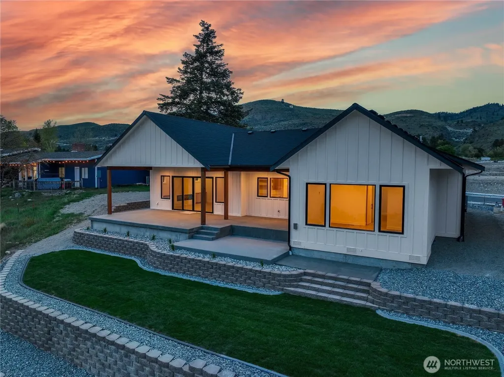 548 Harvest Ridge Drive Chelan WA 98816