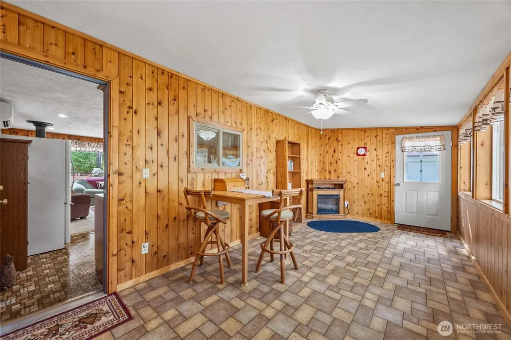 233 Mountain View Drive Packwood WA 98361