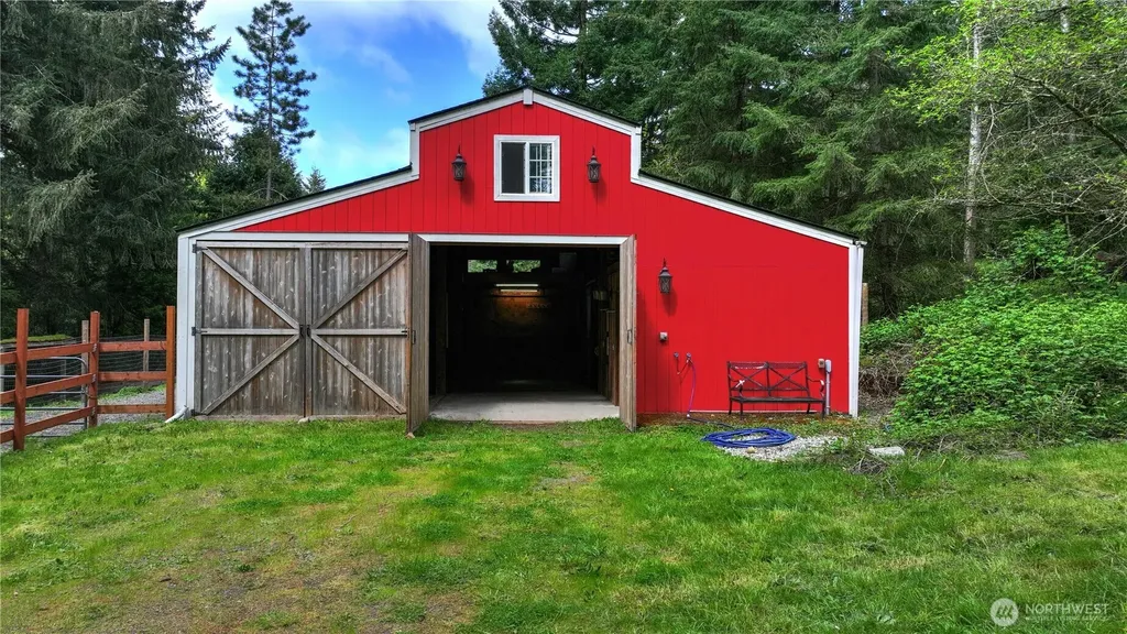 5026 Foxhall Drive NE Olympia WA 98516