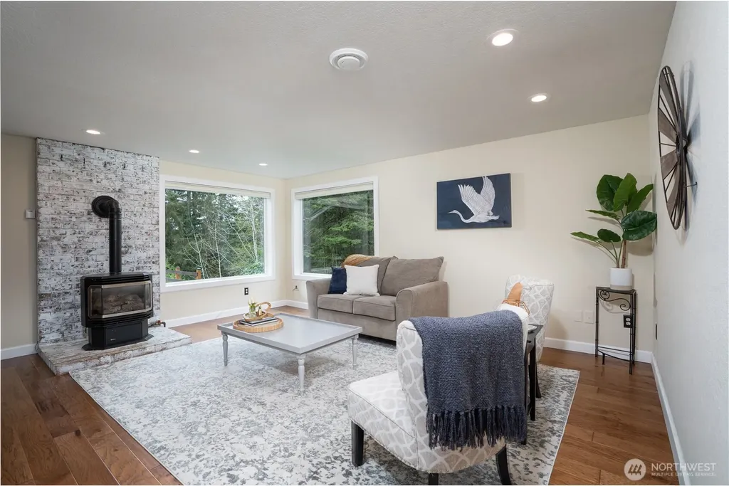5026 Foxhall Drive NE Olympia WA 98516