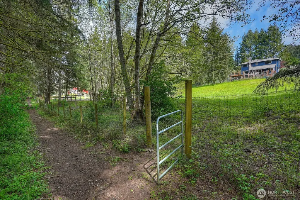 5026 Foxhall Drive NE Olympia WA 98516