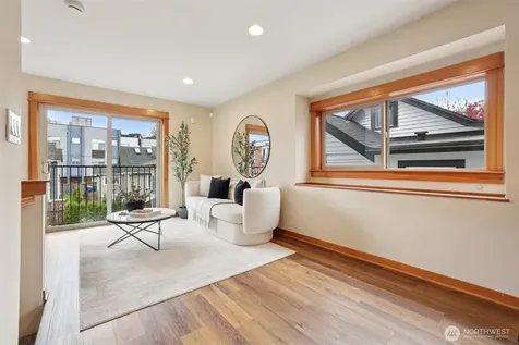 9047 17th Avenue SW Seattle WA 98106