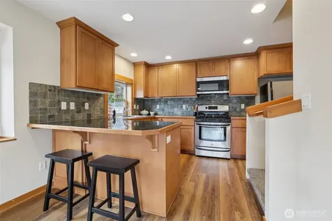 9047 17th Avenue SW Seattle WA 98106