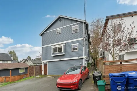 9047 17th Avenue SW Seattle WA 98106