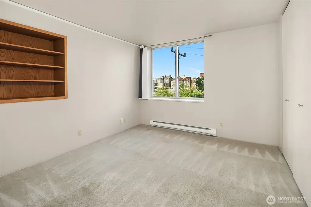 4540 8th Avenue NE Seattle WA 98105