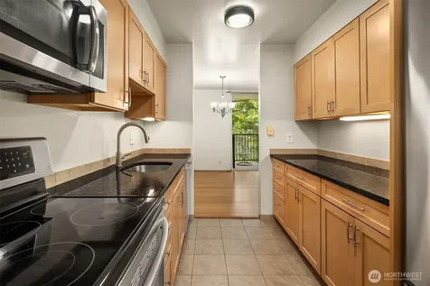 4540 8th Avenue NE Seattle WA 98105