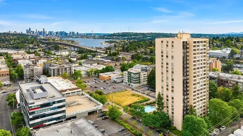 4540 8th Avenue NE Seattle WA 98105