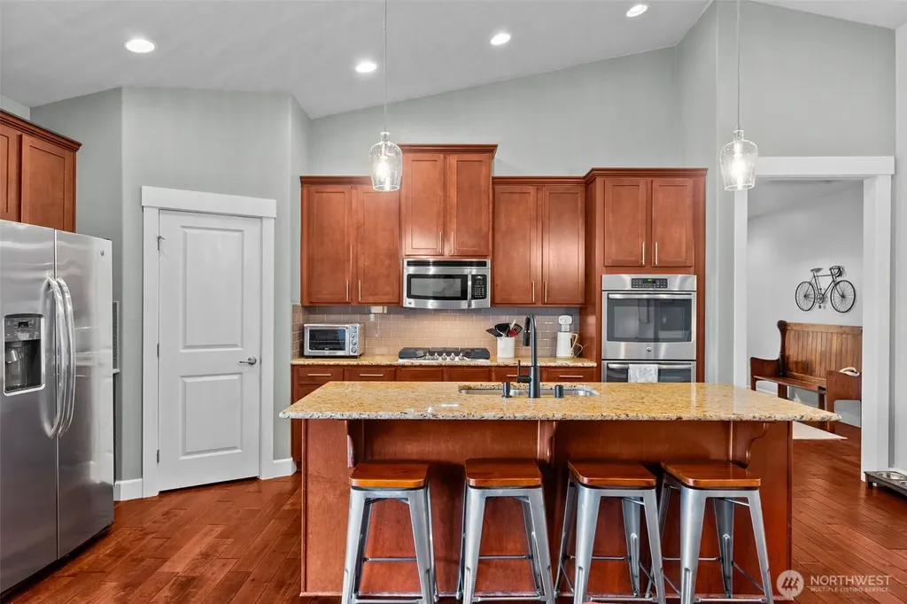 10411 32nd Street E Edgewood WA 98372