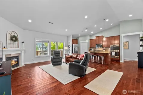 10411 32nd Street E Edgewood WA 98372
