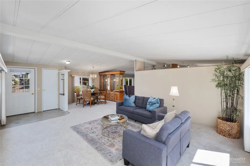 17308 Woodcrest Drive NE Bothell WA 98011