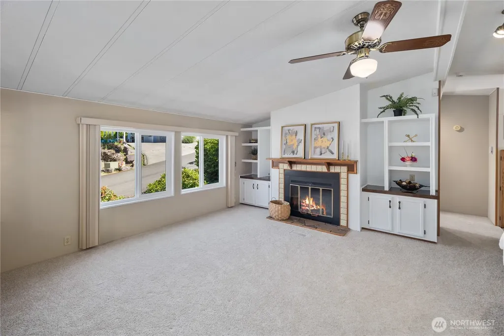 17308 Woodcrest Drive NE Bothell WA 98011