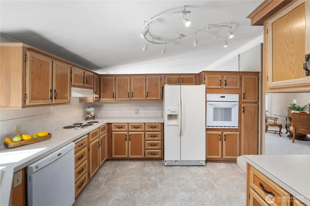 17308 Woodcrest Drive NE Bothell WA 98011