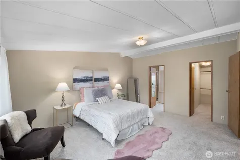 17308 Woodcrest Drive NE Bothell WA 98011