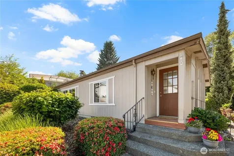 17308 Woodcrest Drive NE Bothell WA 98011