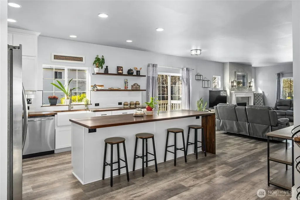 4915 Bering Street NW Gig Harbor WA 98332