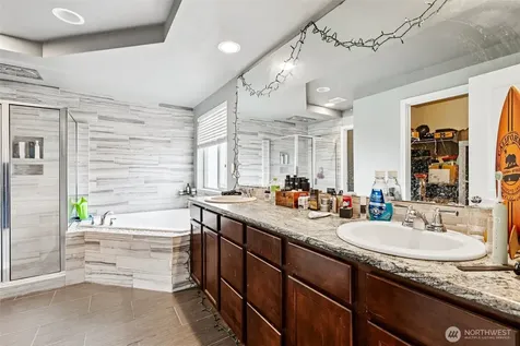18818 111th Avenue Ct E Puyallup WA 98374