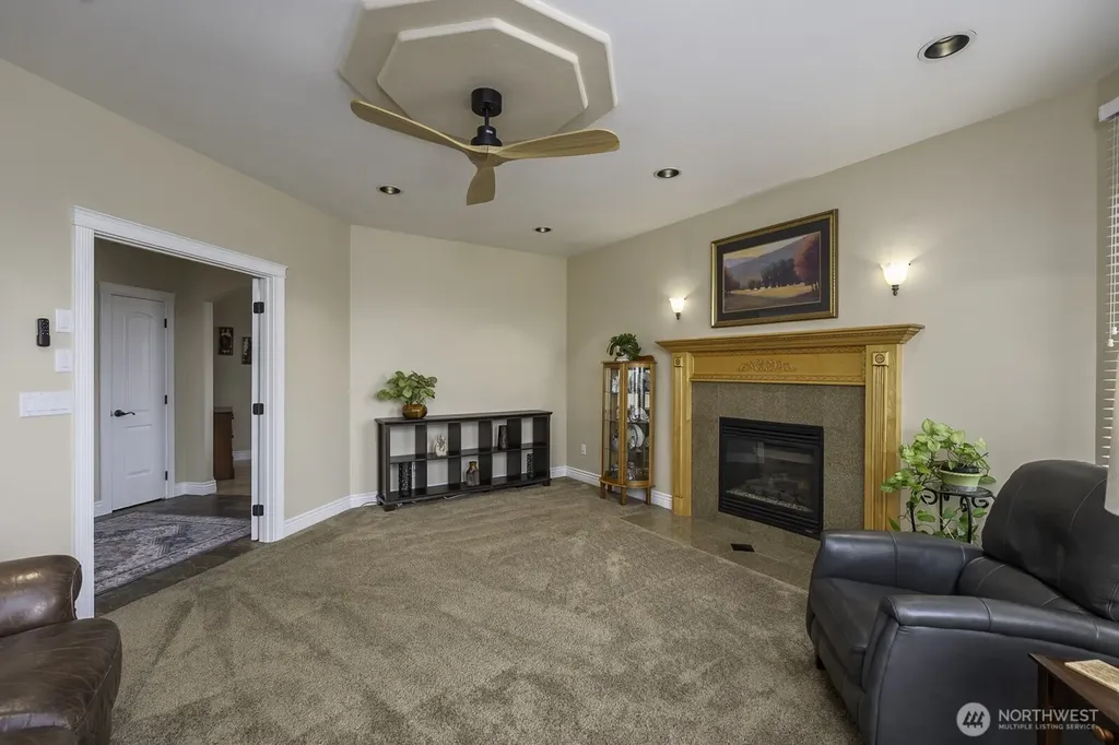907 S Sand Dune Road Moses Lake WA 98837